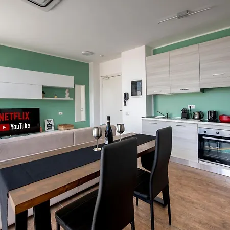 Attico Luxury Con Parcheggio E Terrazza Vista Mozzafiato Apartamento *