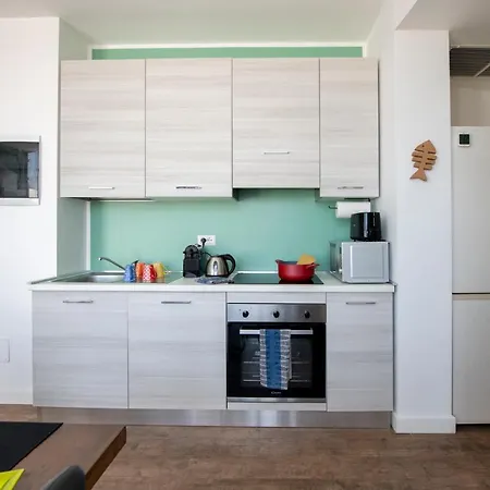 Attico 36 E 49 Con Terrazza Vista Mare E Parcheggio Grande *