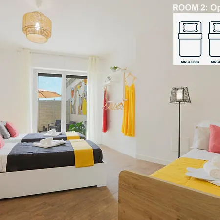 Attico 36 E 49 Con Terrazza Vista Mare E Parcheggio Grande דירה ג'נובה