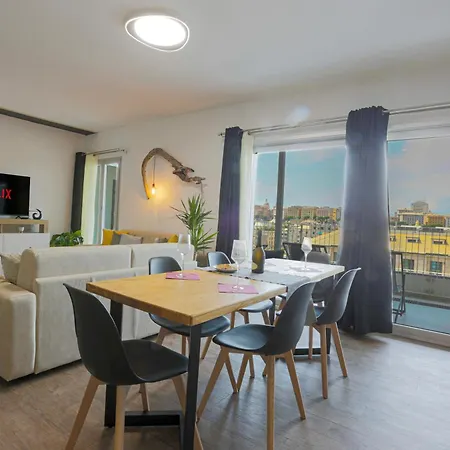 Attico 36 E 49 Con Terrazza Vista Mare E Parcheggio Grande 아파트