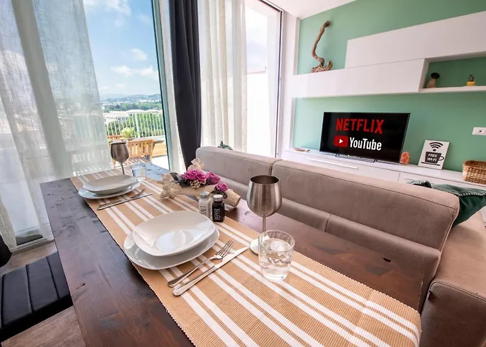 Attico 36 E 49 Con Terrazza Vista Mare E Parcheggio Grande * جنوة